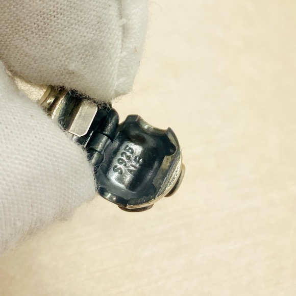 EUC Pandora 791259EN12 Sterling Silver Darling Daisies Clip w/ White Enamel - Picture 8 of 9